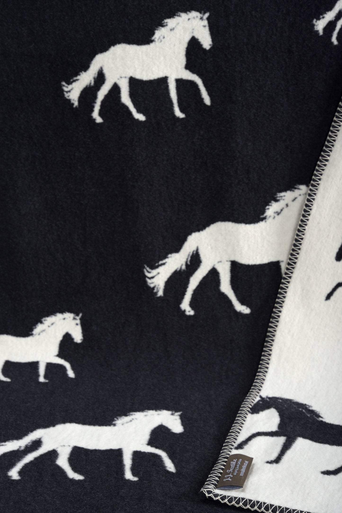 Couverture en coton noir à motif cheval