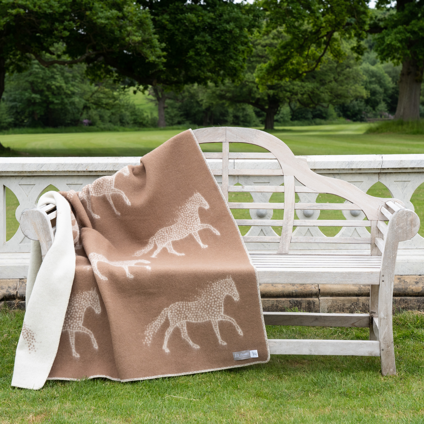 Dot Horse Wool Blanket