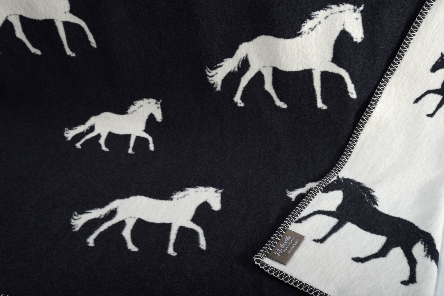 Couverture en coton noir à motif cheval