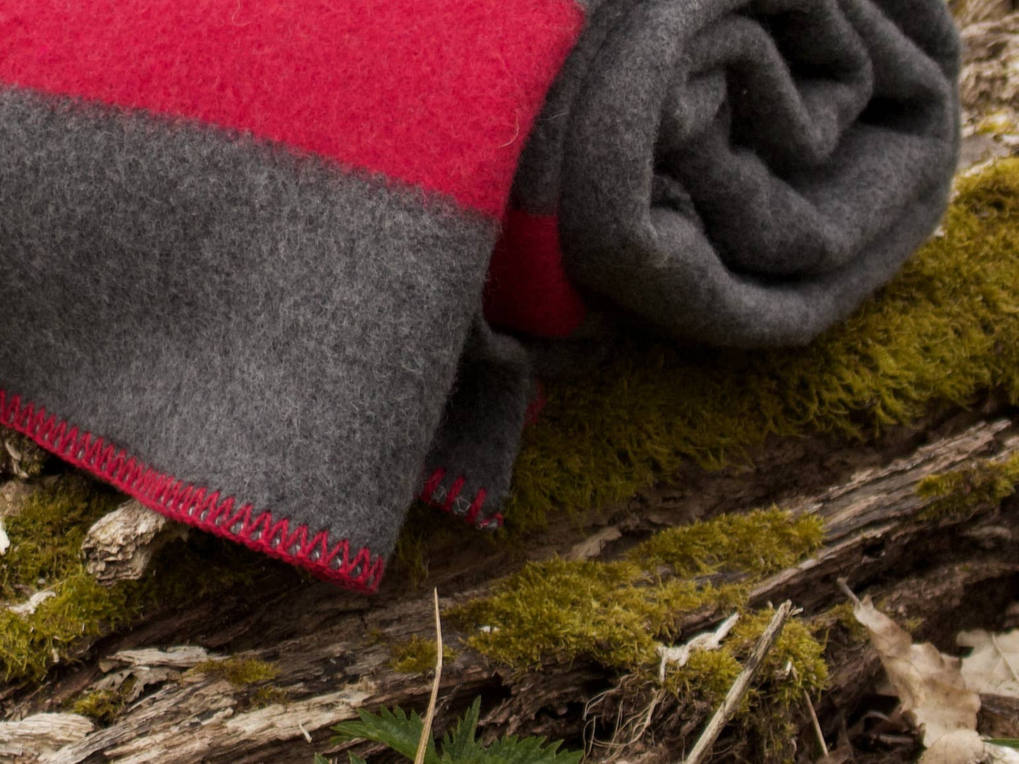 Swiss Army, Swiss Army Blanket, Wool, MoST, Blankets, Canada, Norland, Norland Shop, Made in Ukraine, New Zealand Wool,