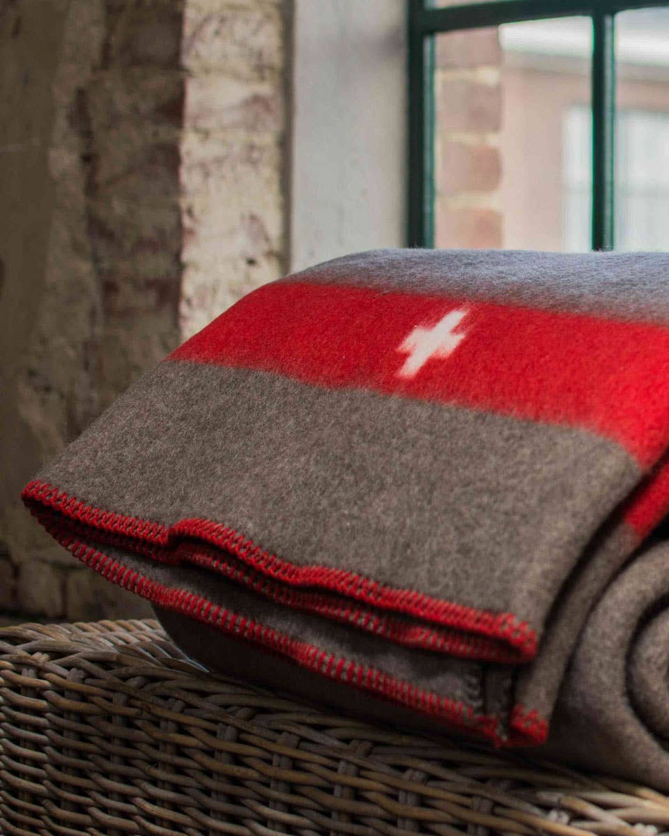 Swiss Army Merino Blanket - Brown - Norland